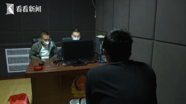 汉子偷千张224张出号 刚兑出80元就被抓了